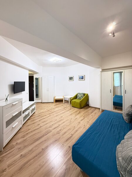 Pucheni ideal residence  garsoniera decomandata  40 mp balcon spatios